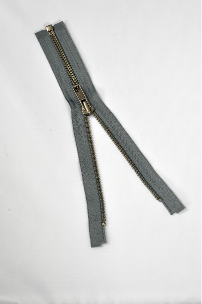 ZIP061 5號拉鏈 單頭拉鏈款式  紅古銅牙拉鏈  開尾拉鏈款式  不設單獨拉鍊訂購 細節-1